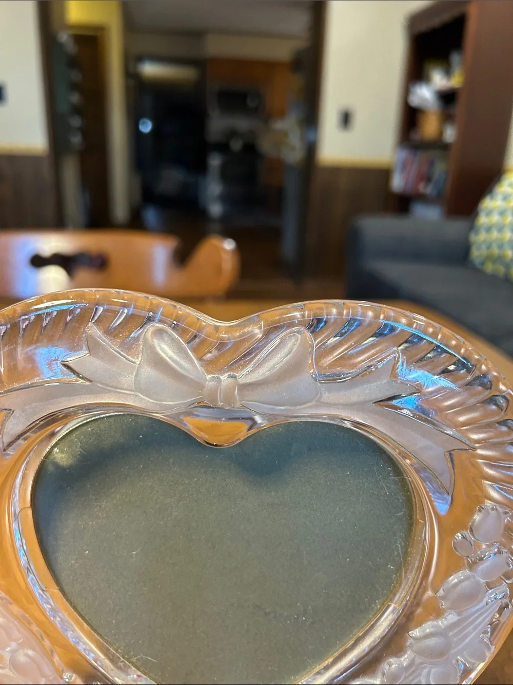 Studio Nova Heart-Shaped Glass Picture Frame - Clear - Picture 6 of 8